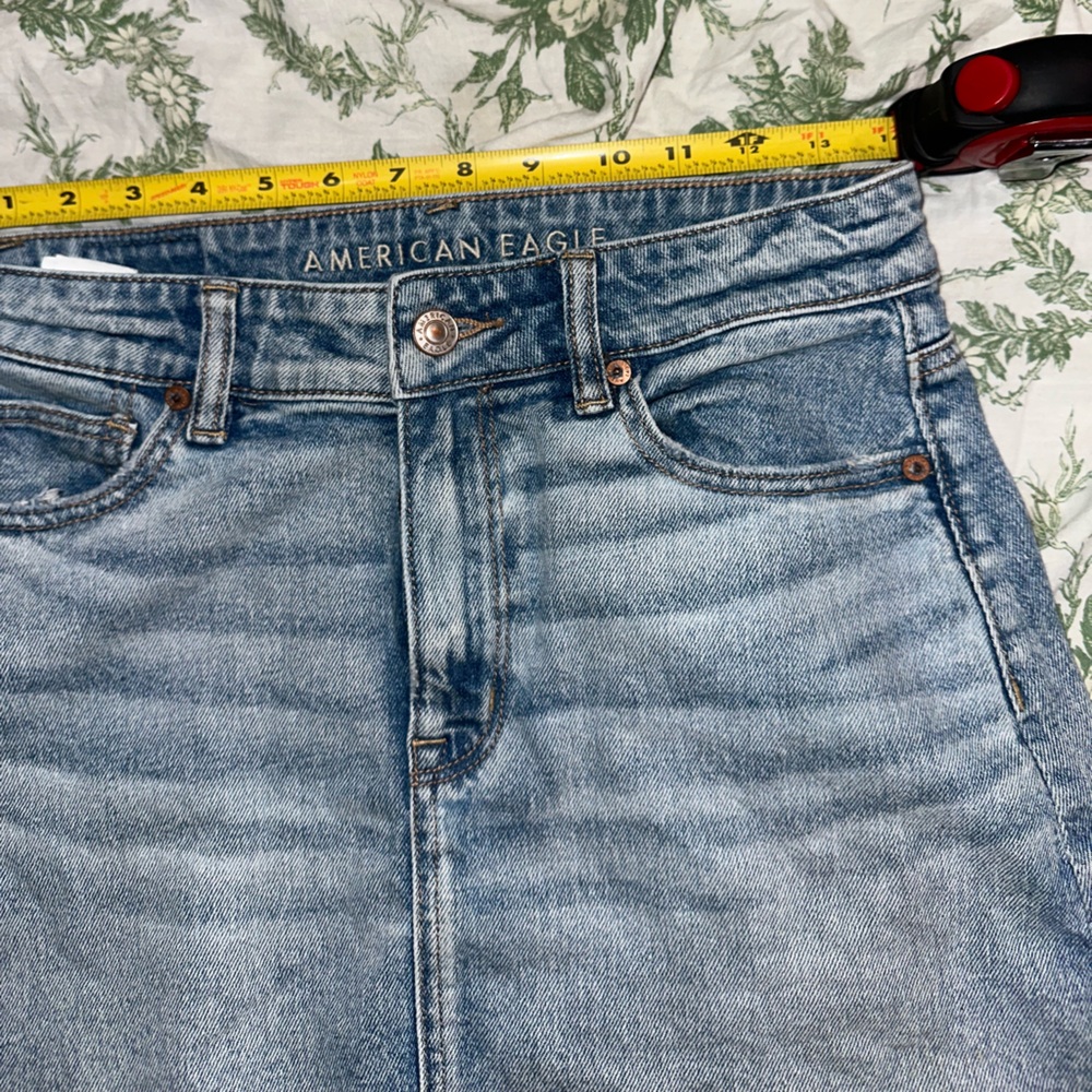 American Eagle Outfitters Light Blue Denim Mini Skirt, Mid rise. - Picture 10 of 11